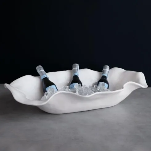 Beatriz Ball Vida Havana Extra Large Oval Centerpiece (White) at Galleria Riverside